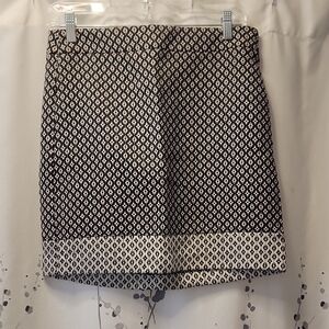 Chic Black and White Patterned Skirt